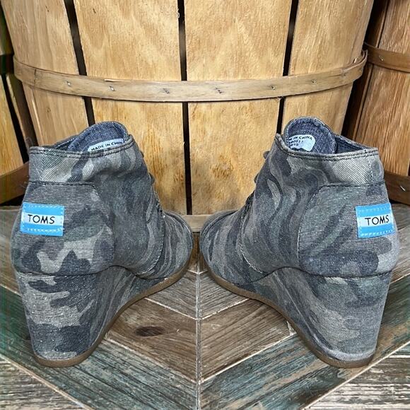 Toms Washed Camo Canvas Desert Wedge Green Gray Ankle Boots Bootie Women Size 10 - Picture 8 of 12
